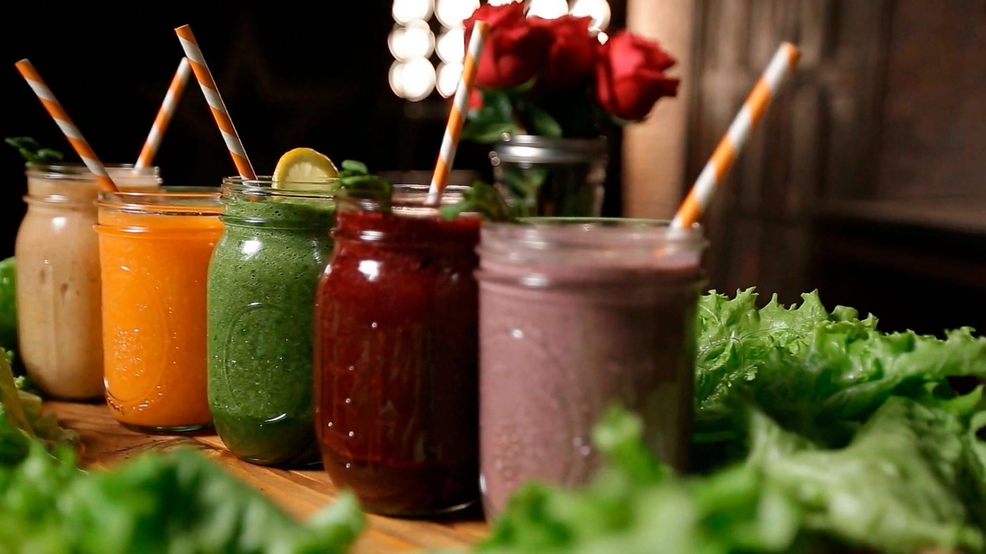 Immunity-boosting drinks (Image via Unsplash/Jugosloscos)